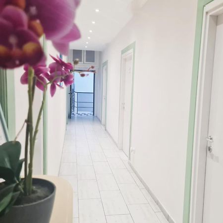 Easyrooms One Parma Buitenkant foto