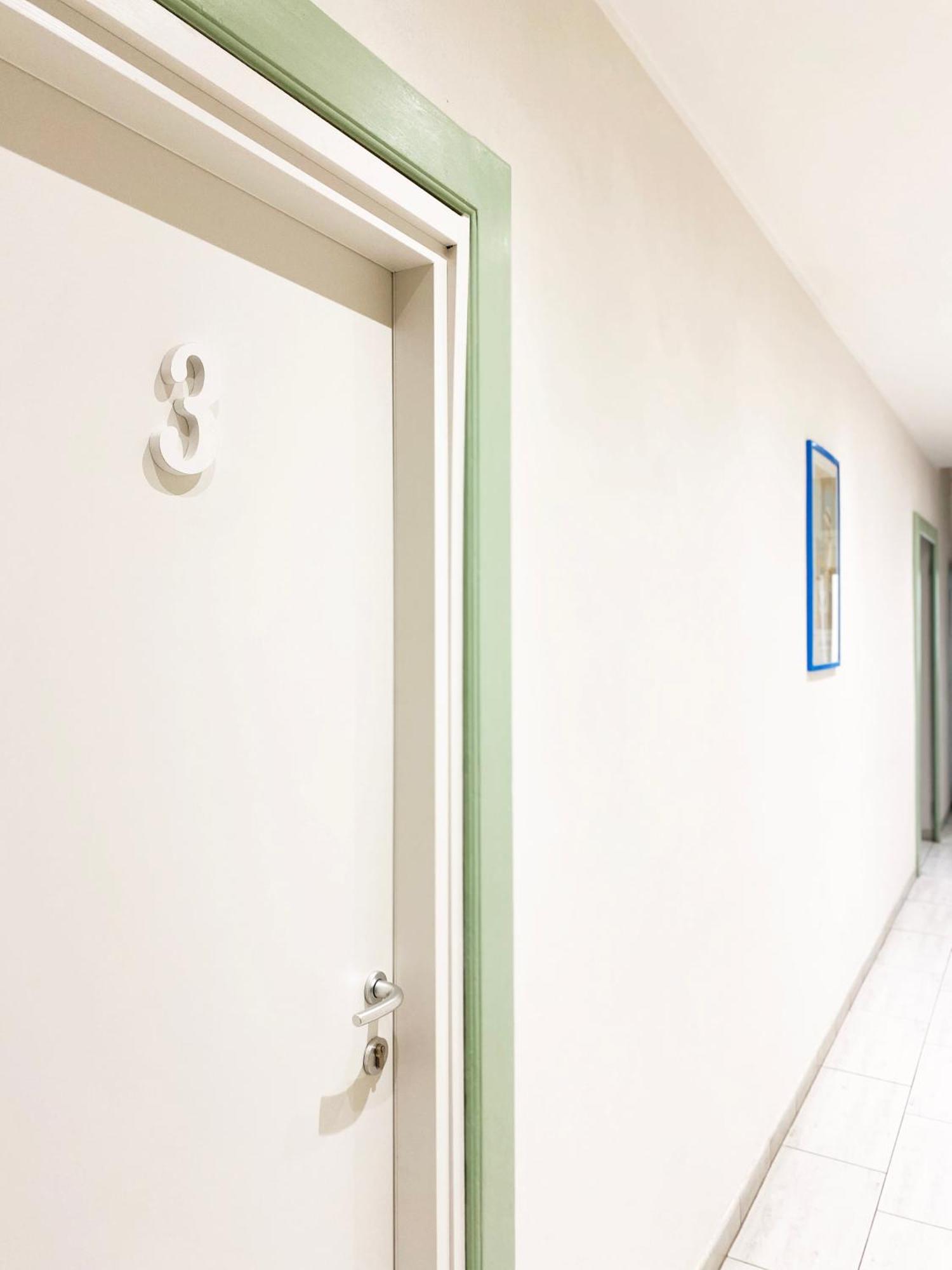 Easyrooms One Parma Buitenkant foto