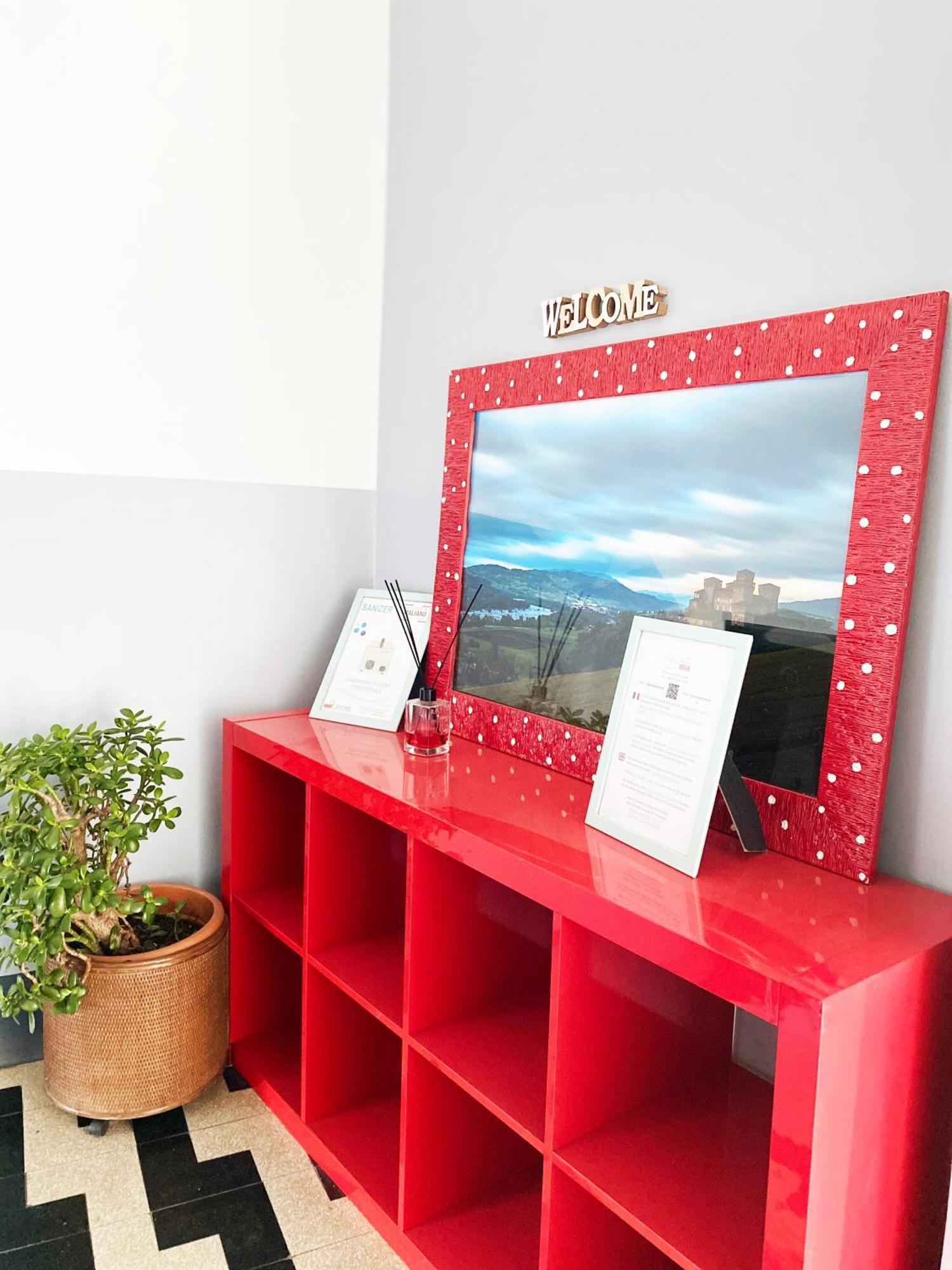 Easyrooms One Parma Buitenkant foto