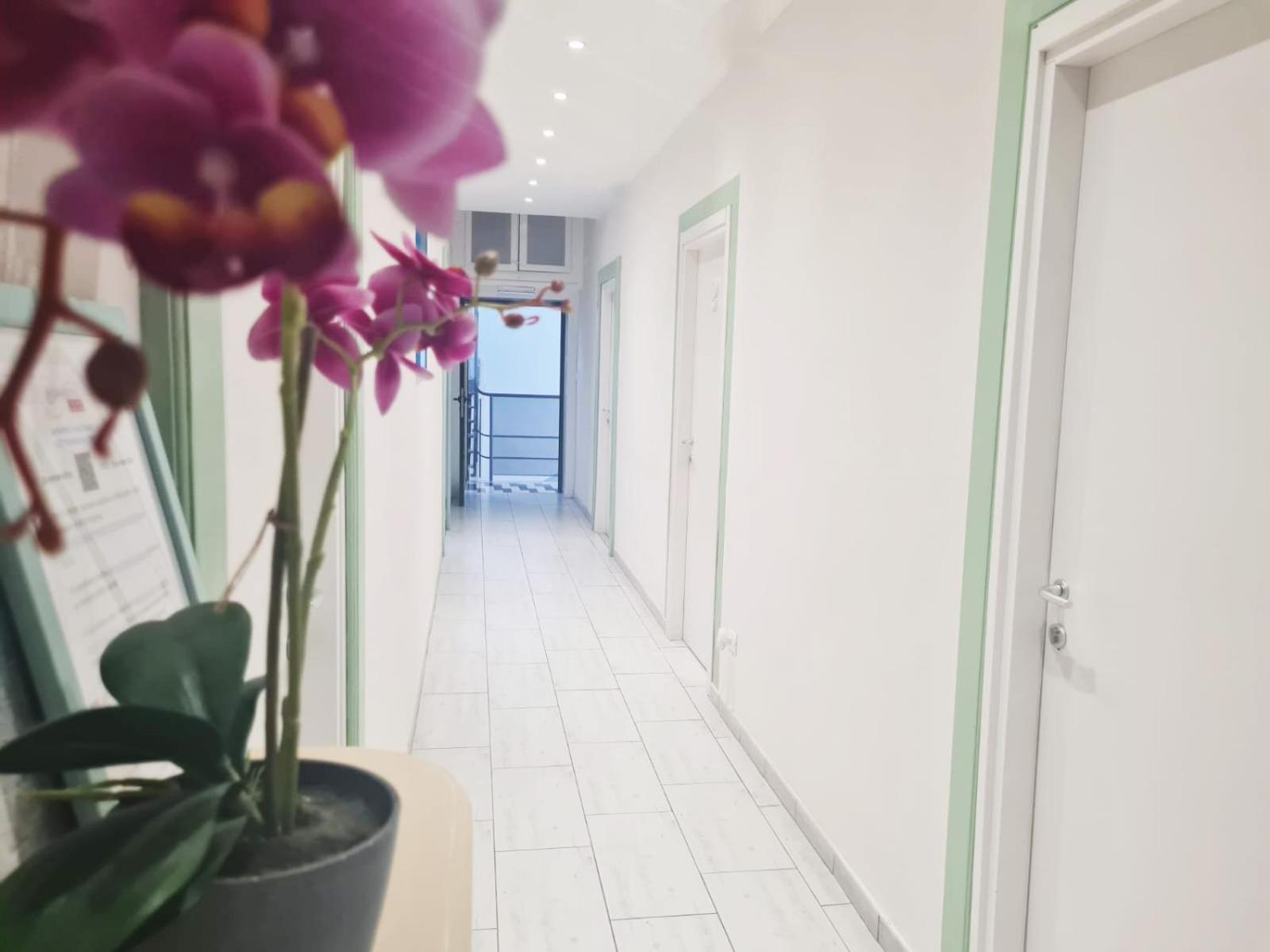 Easyrooms One Parma Buitenkant foto