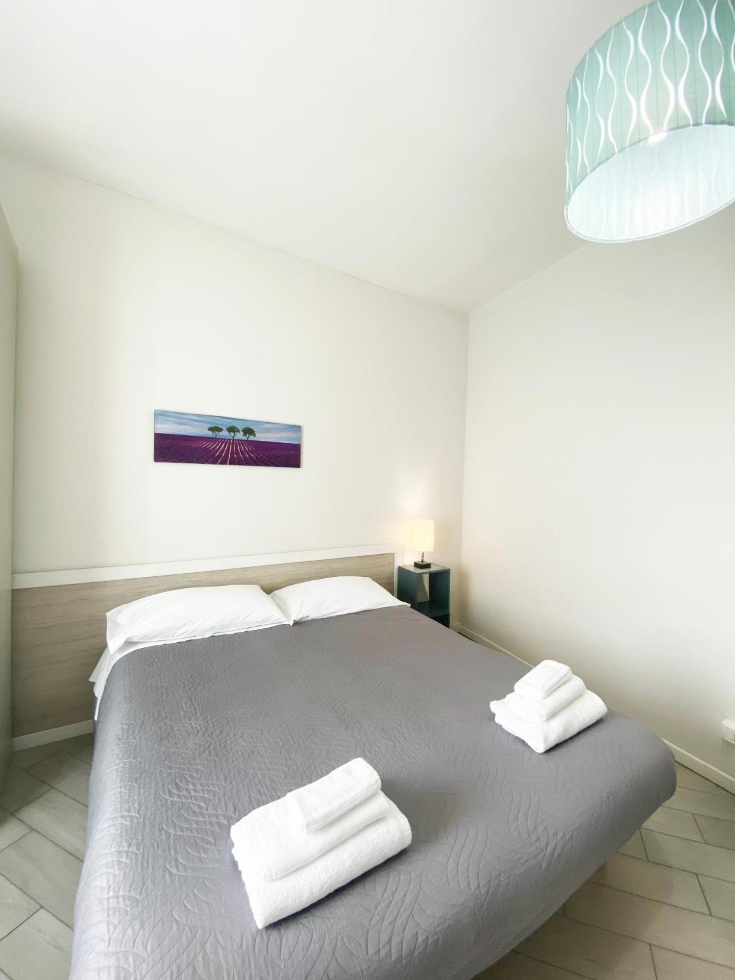 Easyrooms One Parma Buitenkant foto