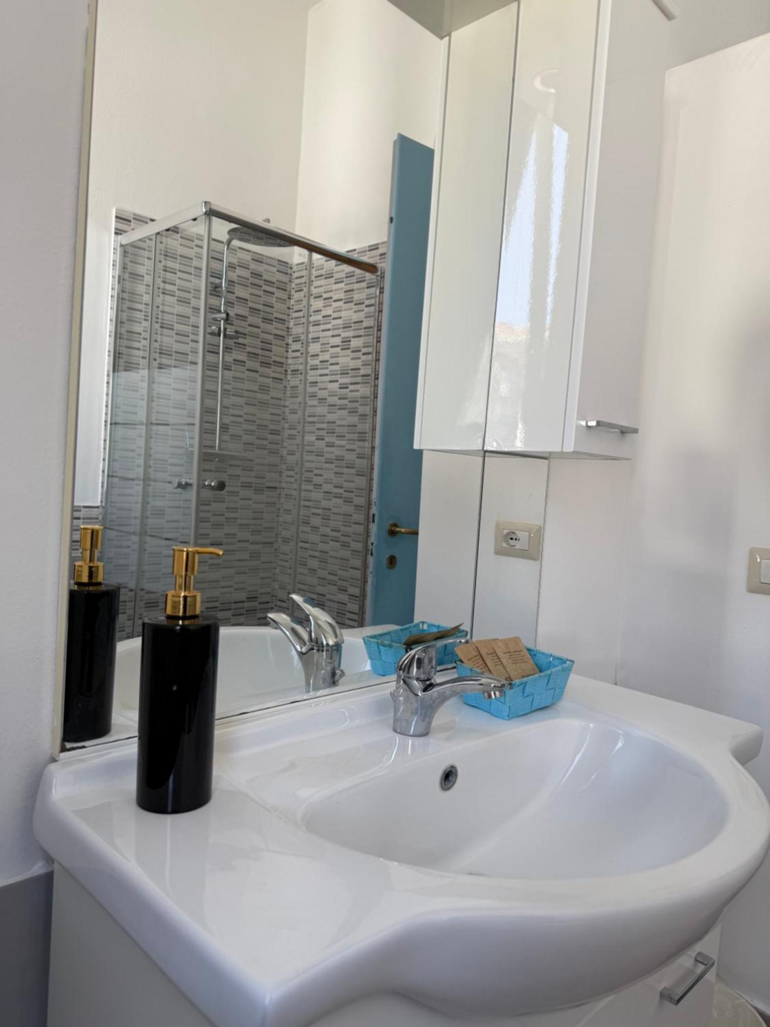 Easyrooms One Parma Buitenkant foto